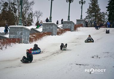 Харків посилює стійкість прифронтових громад та відновлює місто