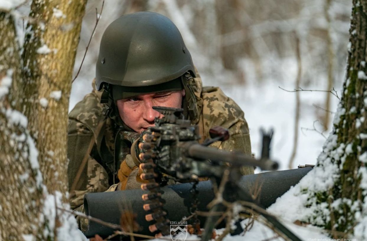 Зміцнення оборони: Сили Оборони України відбивають атаки на Харківщині