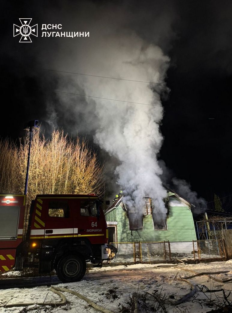 В Харкові ліквідували пожежу в дачному будинку