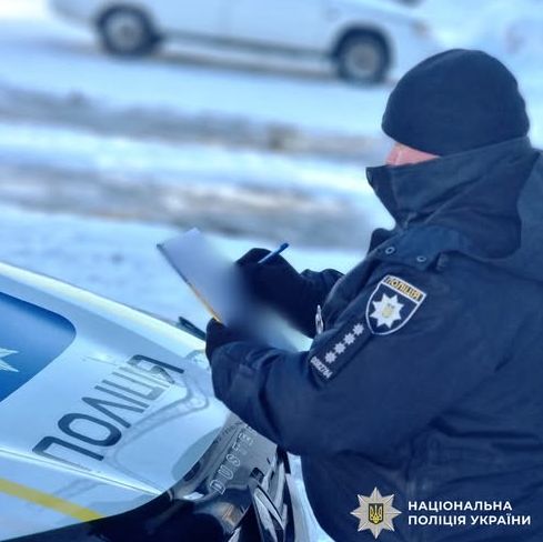 Поліцейські задокументували спробу підкупу на Чугуївщині