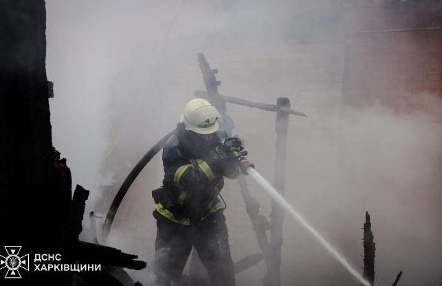 В Харкові вирують пожежі: рятувальники боролися з вогнем у Новобаварському районі