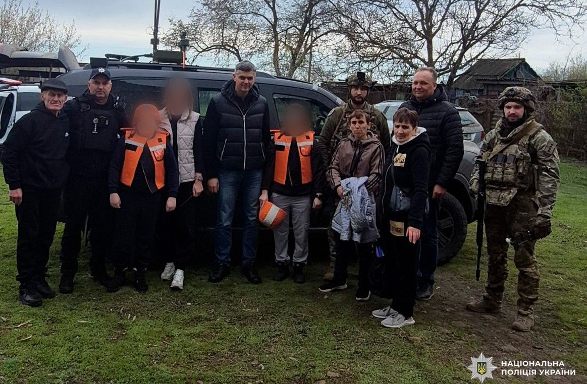 Евакуація родини з небезпечної зони на Харківщині