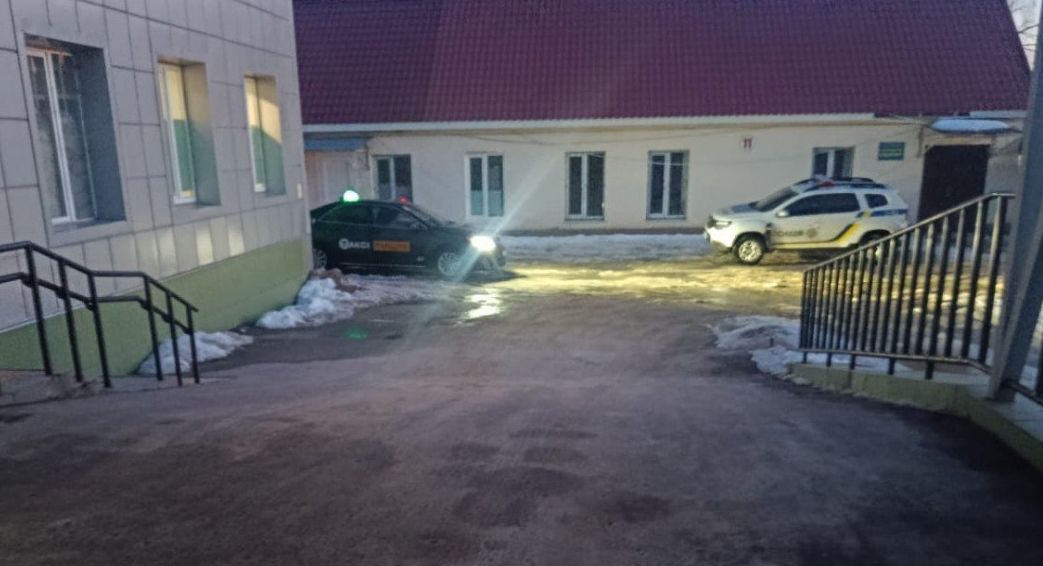 Вирок водію, що збив літнього чоловіка на території лікарні під Харковом