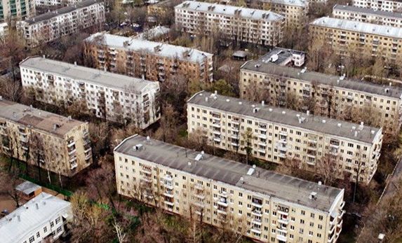 Зміни в житловому фонді України: новий закон про знесення старих будинків