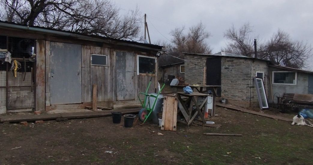 Нелегальне будівництво на березі ставка під Харковом