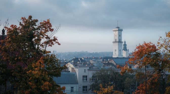 Осінній Львів: від кави до паркових стежок