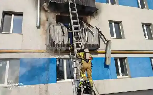 Наслідки ворожої атаки на Харківщині: FPV-дрон поцілив у житловий будинок